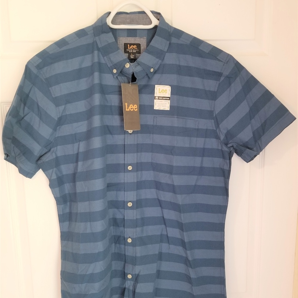Lee Button Down NWT Blue Striped Short Sleeve